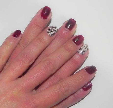 Burdeos y berenjena: Maquillaje, manicura y moda