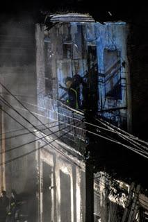 Controlado el incendio de antiguo edificio en Santa Clara