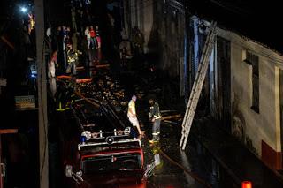 Controlado el incendio de antiguo edificio en Santa Clara