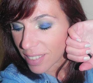 Blue Denim: Maquillaje, manicura y moda