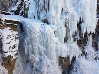 JOHNSTON CANYON