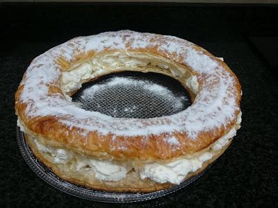 CORONA DE HOJALDRE DE NATA