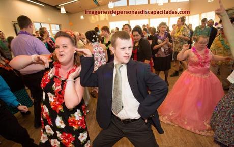imagenes de personas con discapacidades especiales bailando