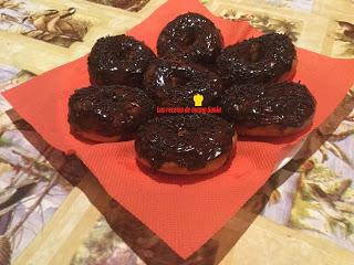 DONUTS AUTÉNTICOS DE CHOCOLATE