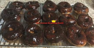 DONUTS AUTÉNTICOS DE CHOCOLATE