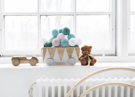 luces navidad luces en cadena luces bolas algodon Irislights Guirnaldas de luces guirnaldas de bolas diseño sueco diseño nórdico decoración interiores accesorios hogar 