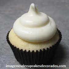 como decorar cupcakes con crema merengue