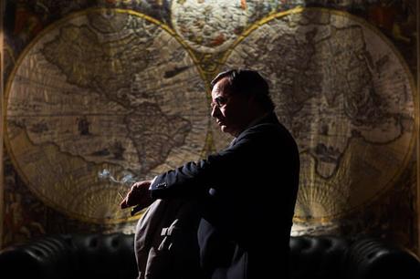 CRÍTICA EL HOMBRE DE LAS MIL CARAS (2016), POR ALBERT GRAELLS