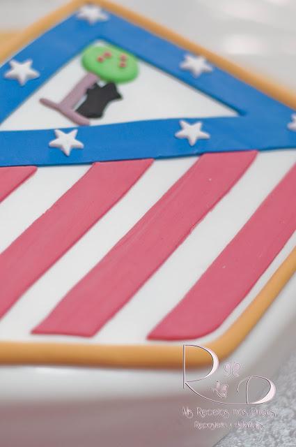 TARTA ESCUDO DEL ATLÉTICO DE MADRID