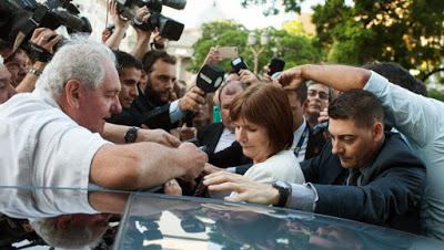 Macri tiene un ejército en las sombras