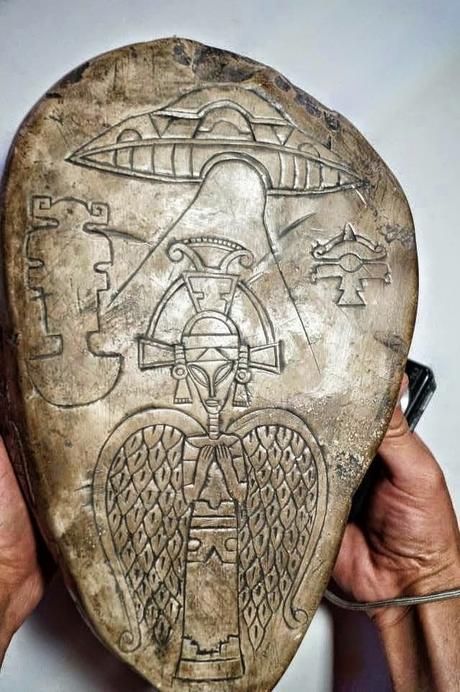 ¿Son estos antiguos artefactos aztecas evidencia de vida extraterrestre?