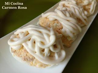 HUEVOS RELLENOS CON GUACAMOLE