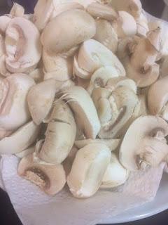 CREPS DE CHAMPIÑONES Y BEICON