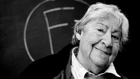 Madrid rendirá homenaje a Gloria Fuertes en el centenario de su nacimiento