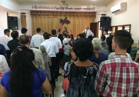 Muere asesinada en Holguín ex presidenta nacional de la FEEM