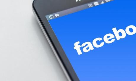 Facebook dará más visibilidad al contenido de calidad para hundir a las noticias falsas y al 'clickbait'