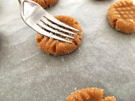 recetas delikatissen galletas delikatissen galletas de peanut butter galletas de mantequilla de cacahuete galletas de crema de cacahuete cookies americanas Classic peanut butter cookies clásicos dulces americanos 