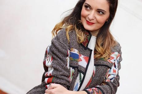 Chaqueta con estampado geométrico