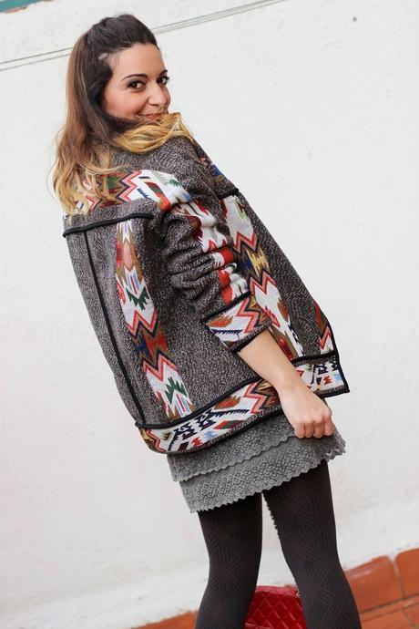 Chaqueta con estampado geométrico