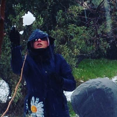 Primera Vez, La nieve, salida en familia, salida, blogger alicante, solo yo, blog solo yo, nevando, onil, influencer, blogger alicante, casa tápena, pascualet, 