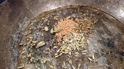 EMPIRE CHICKEN (Slumdog Millonaire)