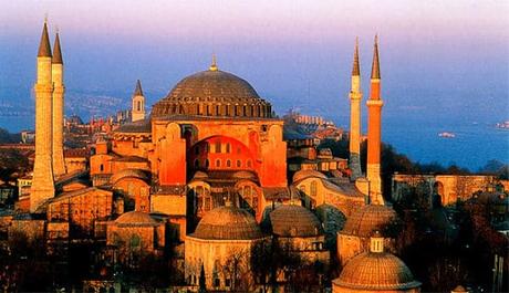 6 Extraordinarios Lugares Que Ver en Estambul. Arquitectura Y Arte Por Doquier!