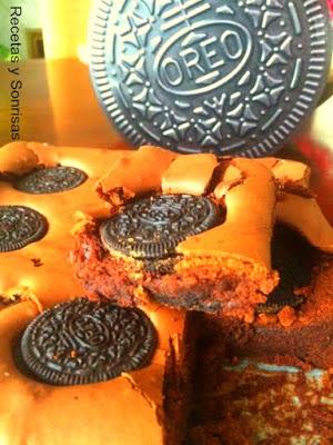 BROWNIE CON GALLETAS OREO