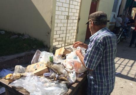 Preocupación por enfermedades de mendigos en Holguín