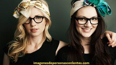 imagenes de chicas con anteojos modernos