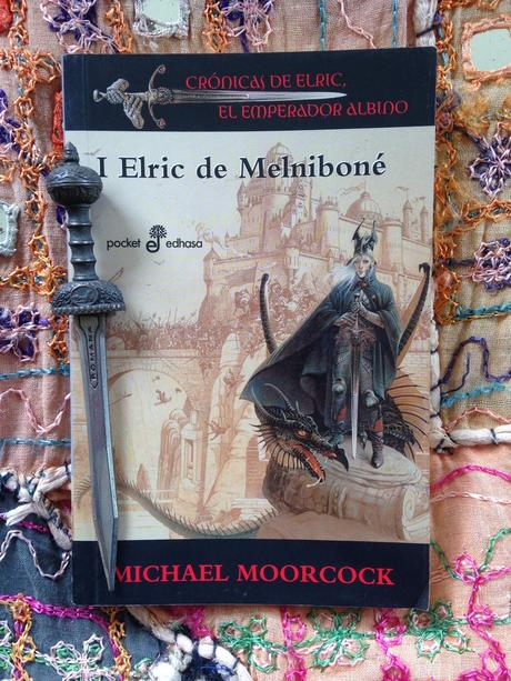  photo 01.ElricDeMelniboneacute_zpshsmybfog.jpg