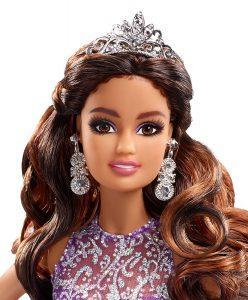 Quinceañera Barbie Doll, lo último de Carlyle Nuera