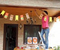 http://nlldiseno.blogspot.com.es/2014/10/fiesta-cumpleanos-tematica-los60.html