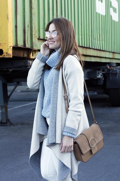 De azul y beige De azul y beige