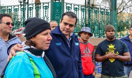 El Alcalde de Nuevo Laredo se reúne con cubanos varados en México