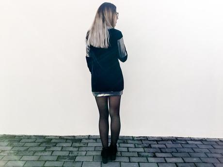 VELVET DAYS