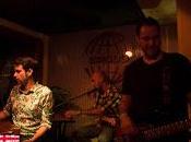 Ivalva versiona tema Bajo Lluvia Quique González