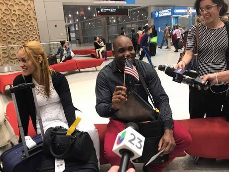 EN VIDEO: La llegada a Miami de los médicos cubanos varados en Colombia