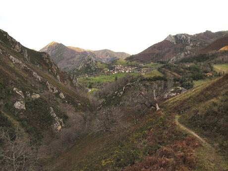 PICO TEYEU DESDE SANTILLAN POR CUENYE MALA Y BEYU PEN