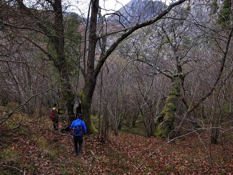 PICO TEYEU DESDE SANTILLAN POR CUENYE MALA Y BEYU PEN