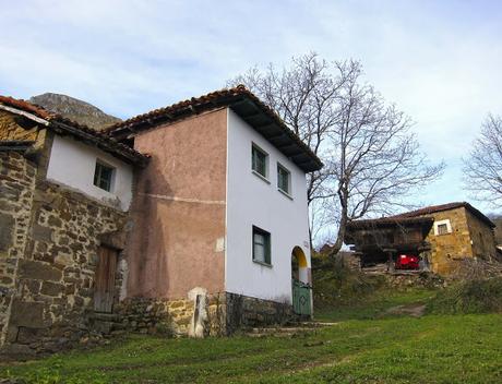 PICO TEYEU DESDE SANTILLAN POR CUENYE MALA Y BEYU PEN