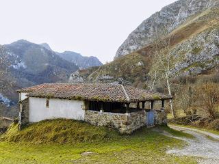 PICO TEYEU DESDE SANTILLAN POR CUENYE MALA Y BEYU PEN