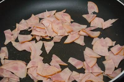 Espaguetis carbonara ligeros de pavo fit