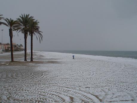 Resultado de imagen de la playa nevada