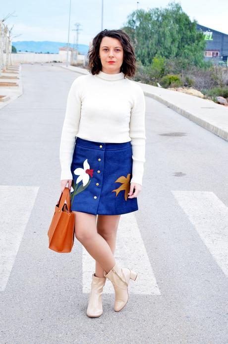 Falda bordada Falda bordada