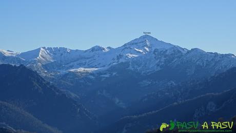 Vista del Torres desde Peña Riegos