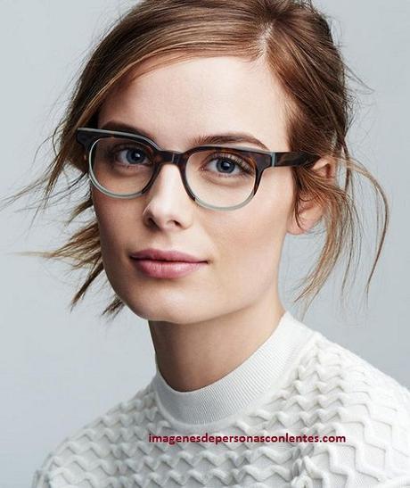 imagenes de mujeres con anteojos lentes