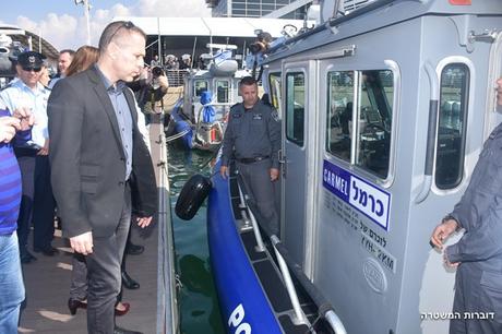 Nuevos botes y lanchas para la policía israelí.