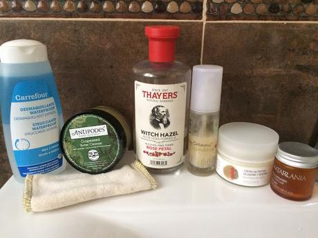 Rutina de noche de Eve/ Eve's evening routine Rutina de noche de Eve/ Eve's evening routine