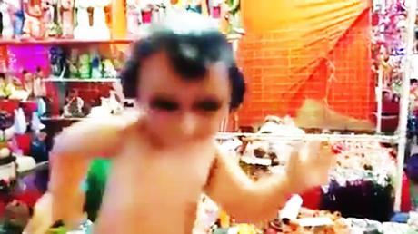 Del niño dios a los extraterrestres divinos Del niño dios a los extraterrestres divinos