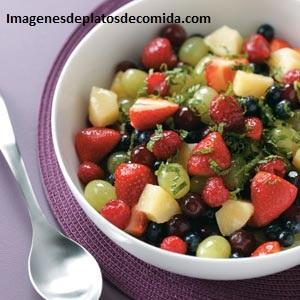 fotos de platos de ensaladas frutas